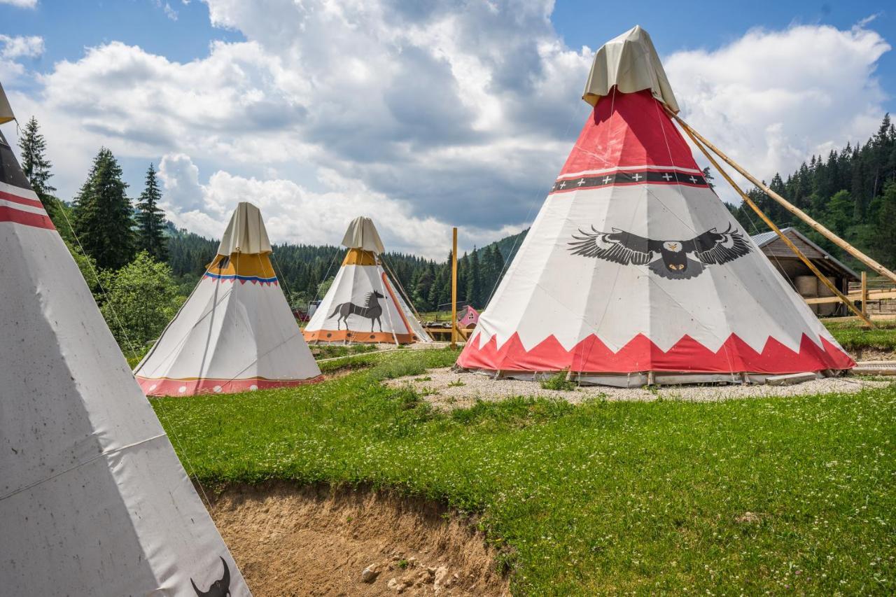 Ranc Pod Ostrou Skalou Pensionat Stratená Exteriör bild