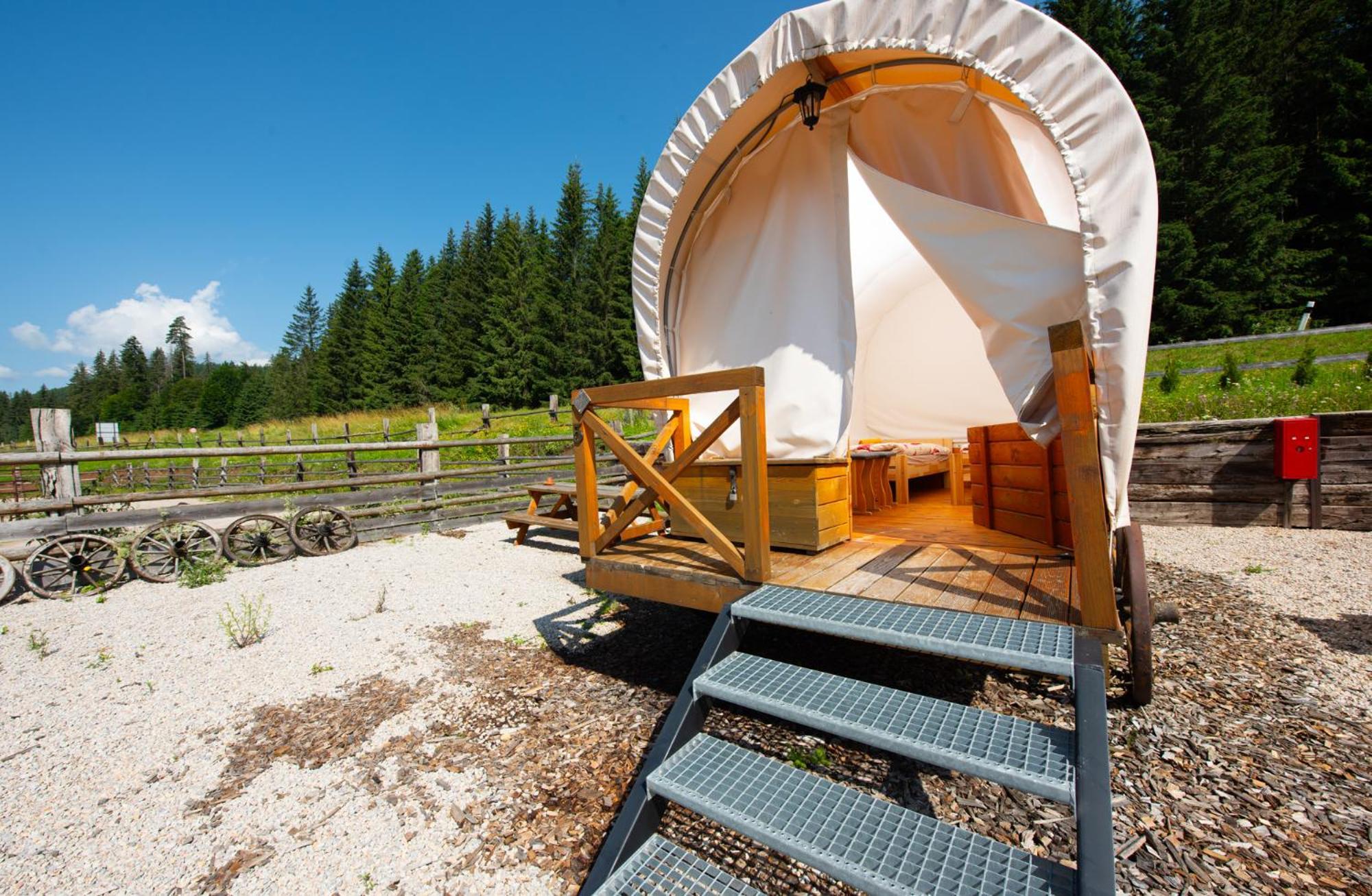 Ranc Pod Ostrou Skalou Pensionat Stratená Rum bild